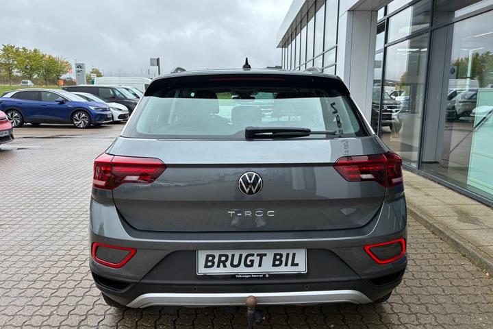 Grå VW T-Roc fra 2022