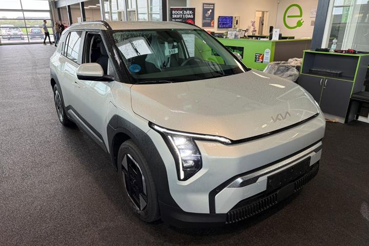 Sølv Kia EV3 fra 2025