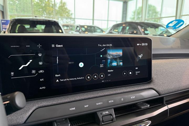 Sølv Kia EV3 fra 2025