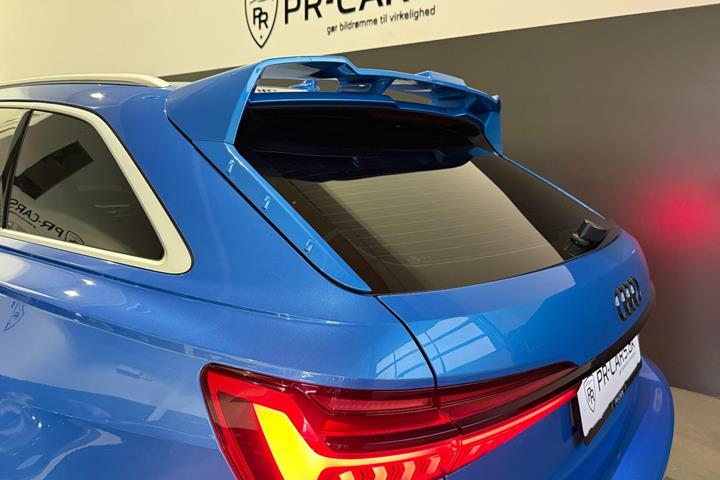 Blå Audi RS6 fra 2021