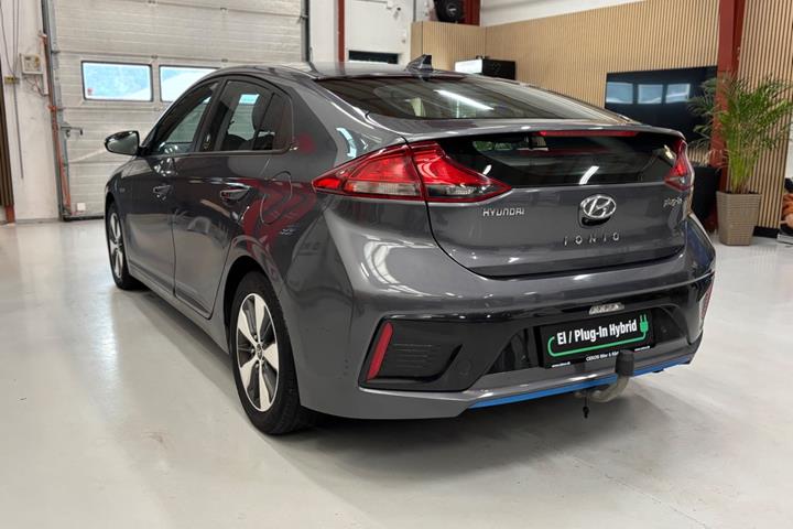 Grå Hyundai Ioniq fra 2019
