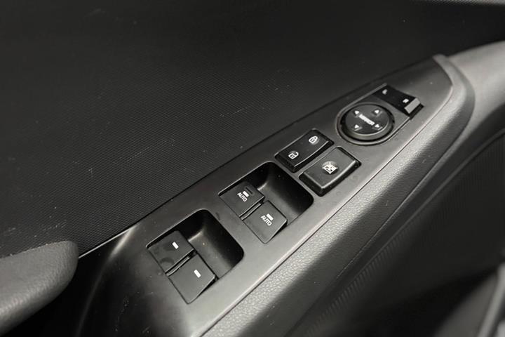 Grå Hyundai Ioniq fra 2019