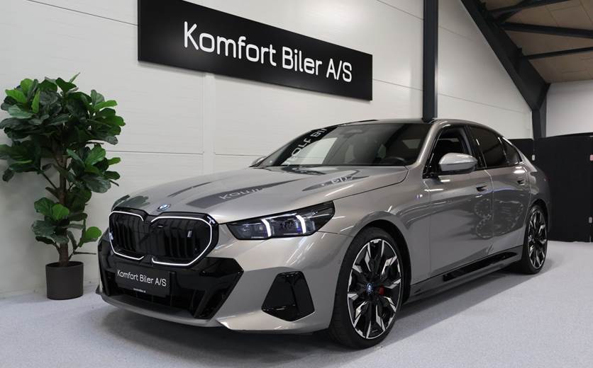 BMW i5 eDrive40 Fully Charged M-Sport Pro
