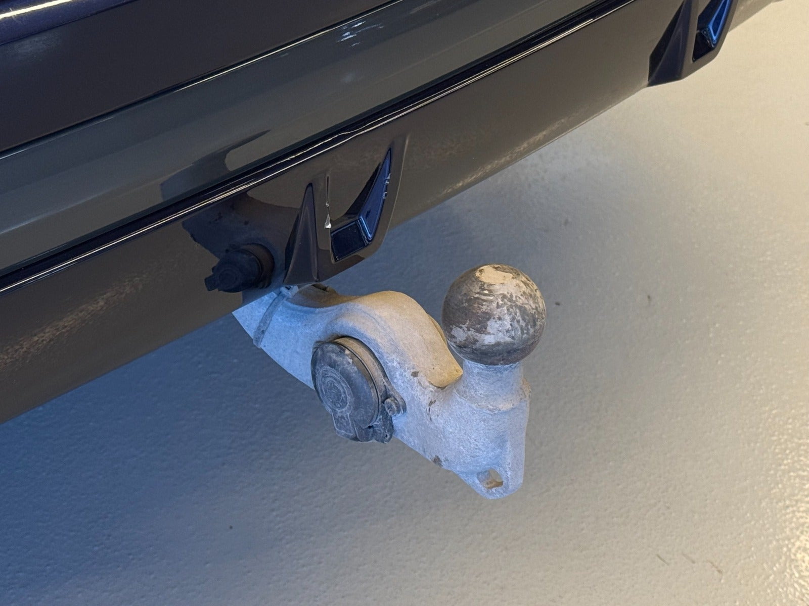 Blå BMW X5 fra 2025