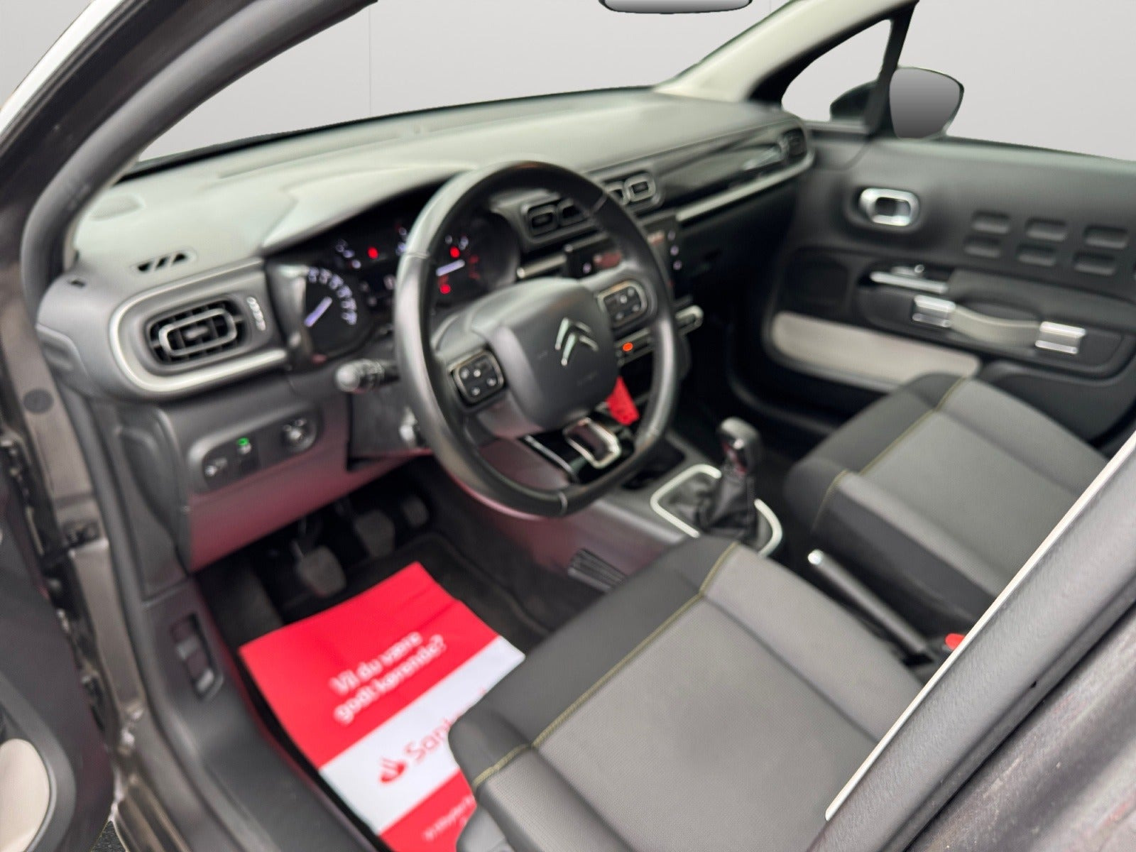 Grå Citroën C3 fra 2020