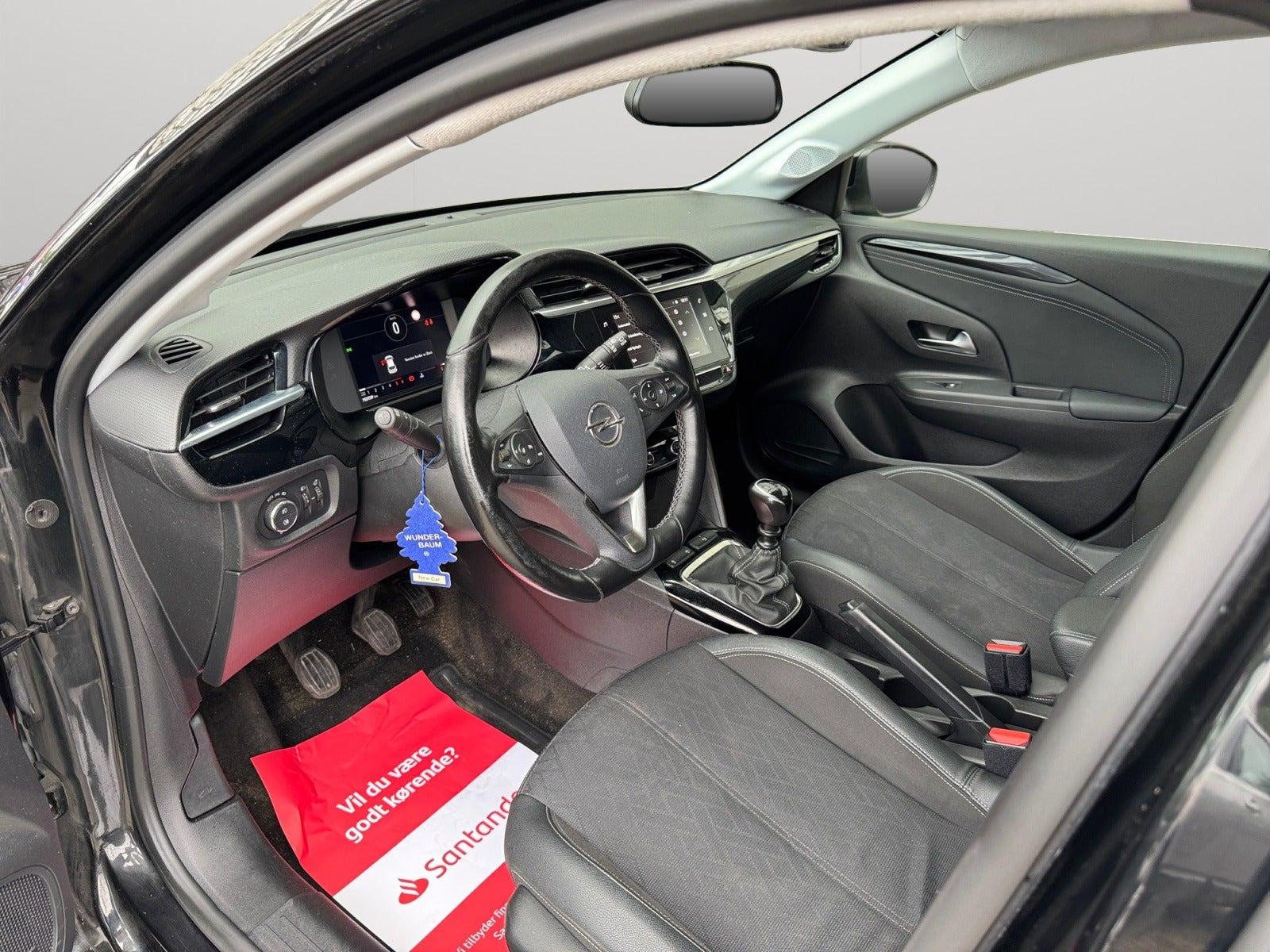 Sort Opel Corsa fra 2020