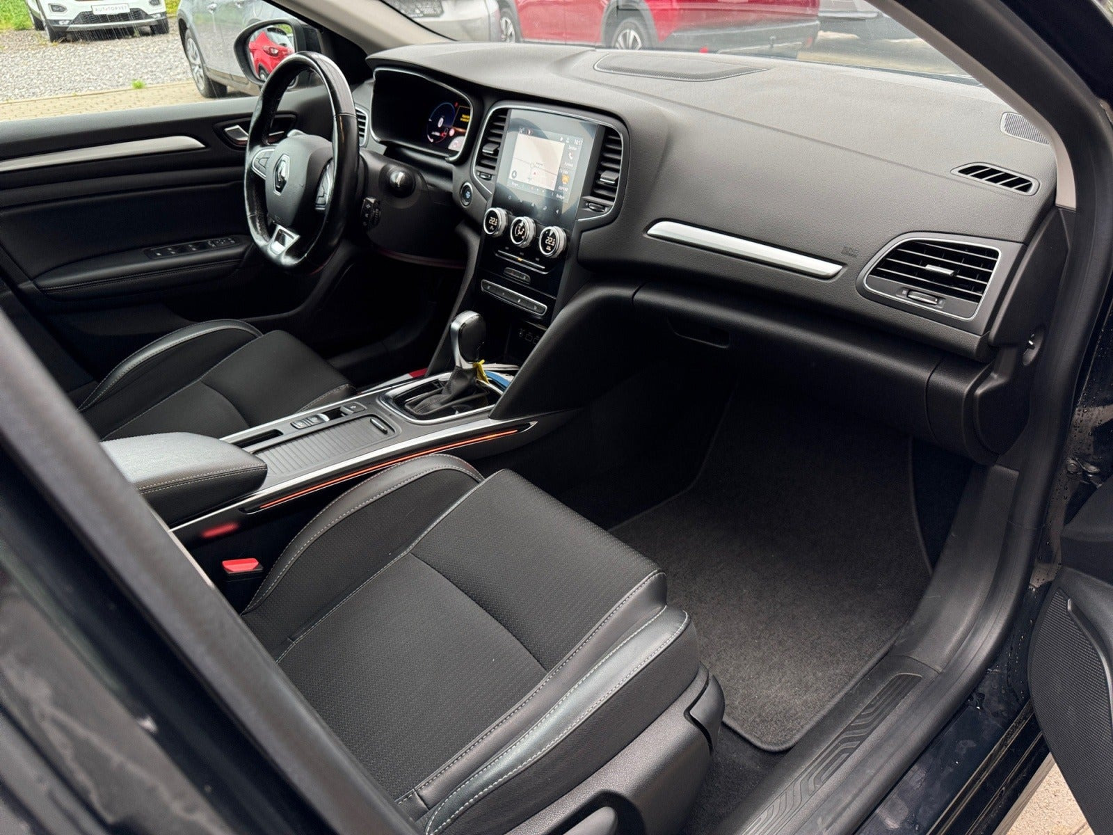 Sort Renault Megane IV fra 2021