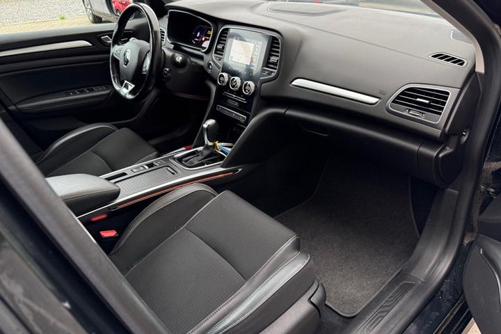 Sort Renault Megane IV fra 2021