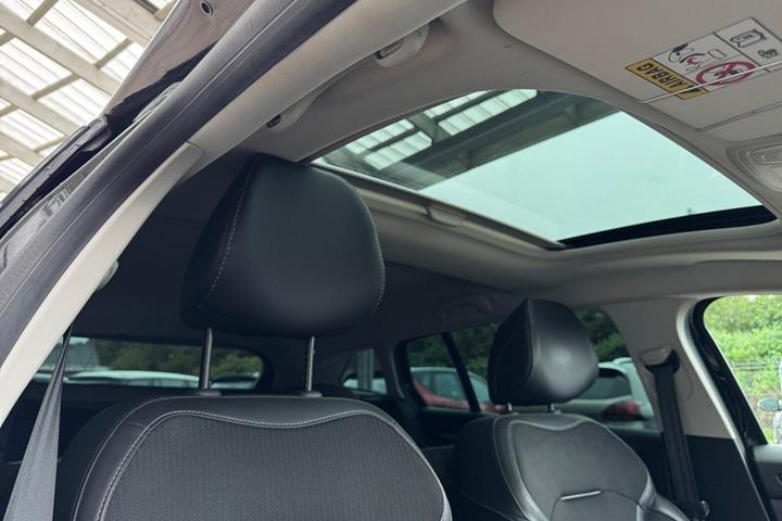 Sort Renault Megane IV fra 2021
