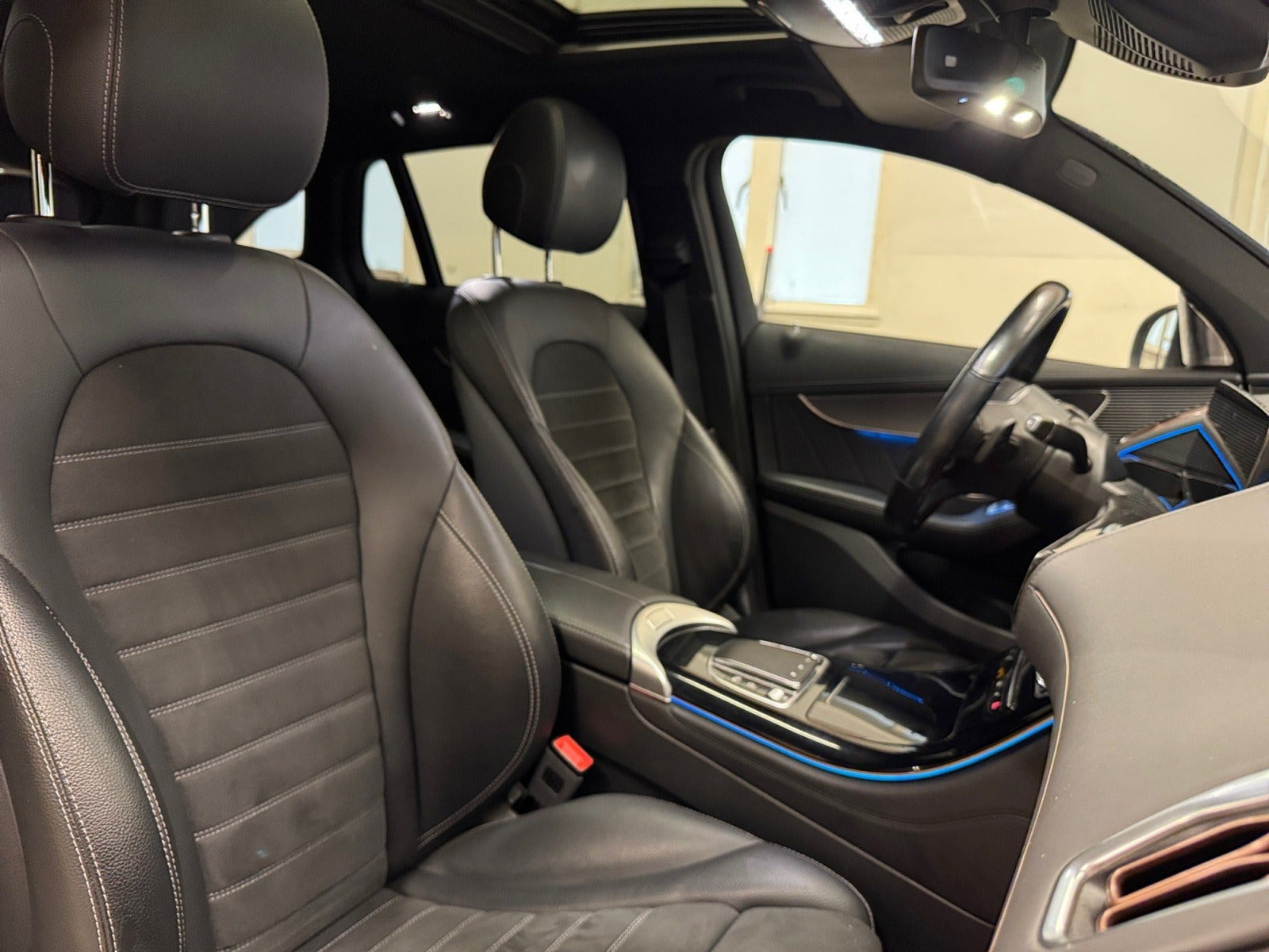 Sort Mercedes EQC400 fra 2020
