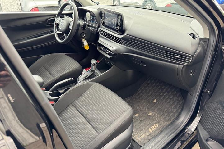 Sort Hyundai i20 fra 2021