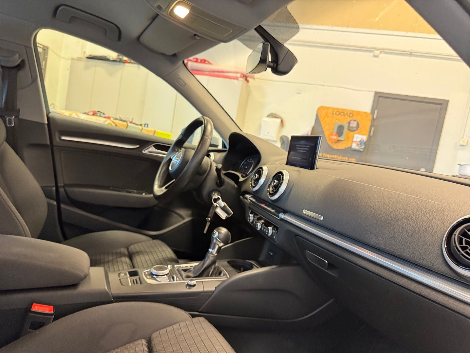 Sølv Audi A3 fra 2017