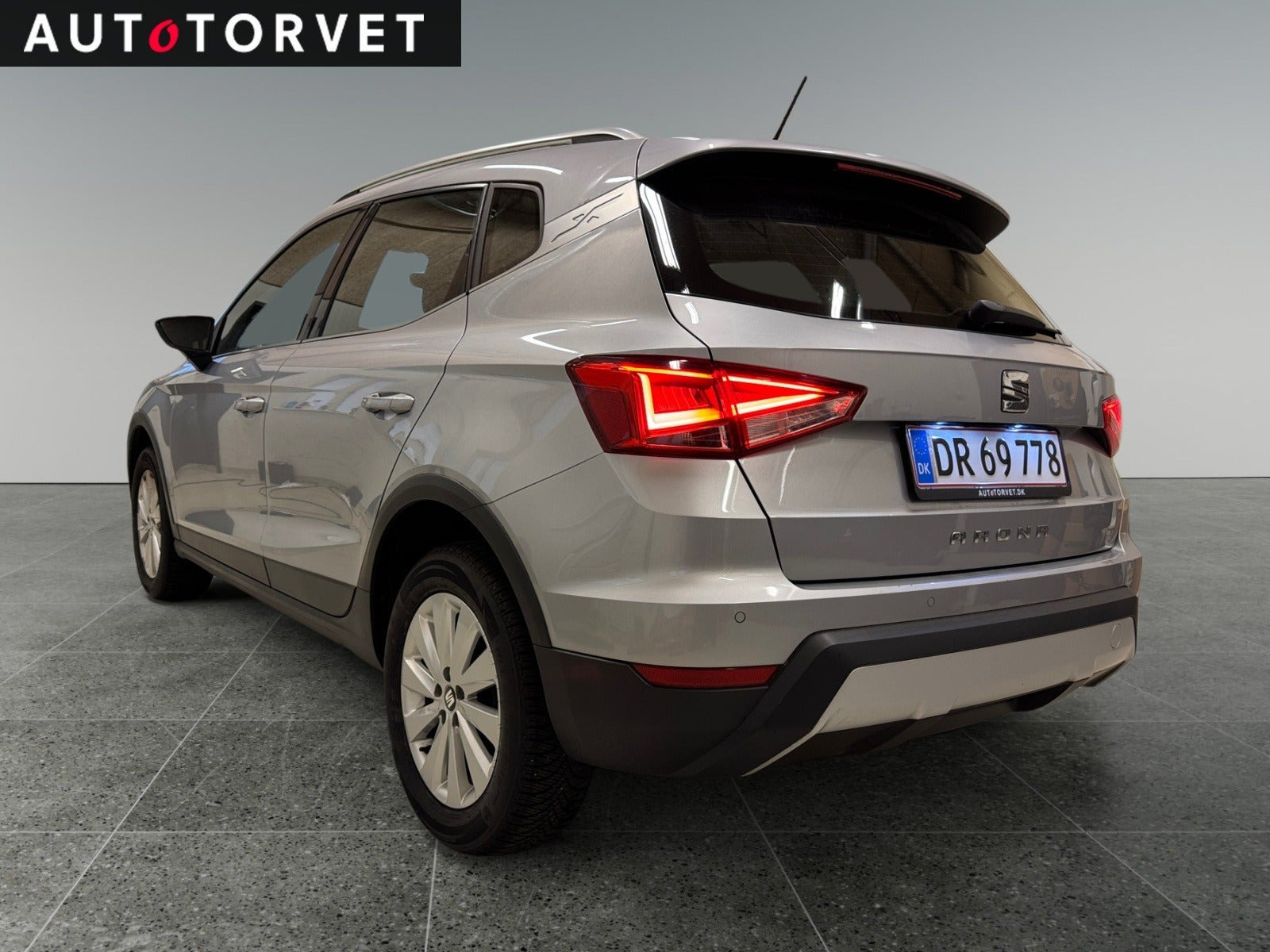 Sølv Seat Arona fra 2019