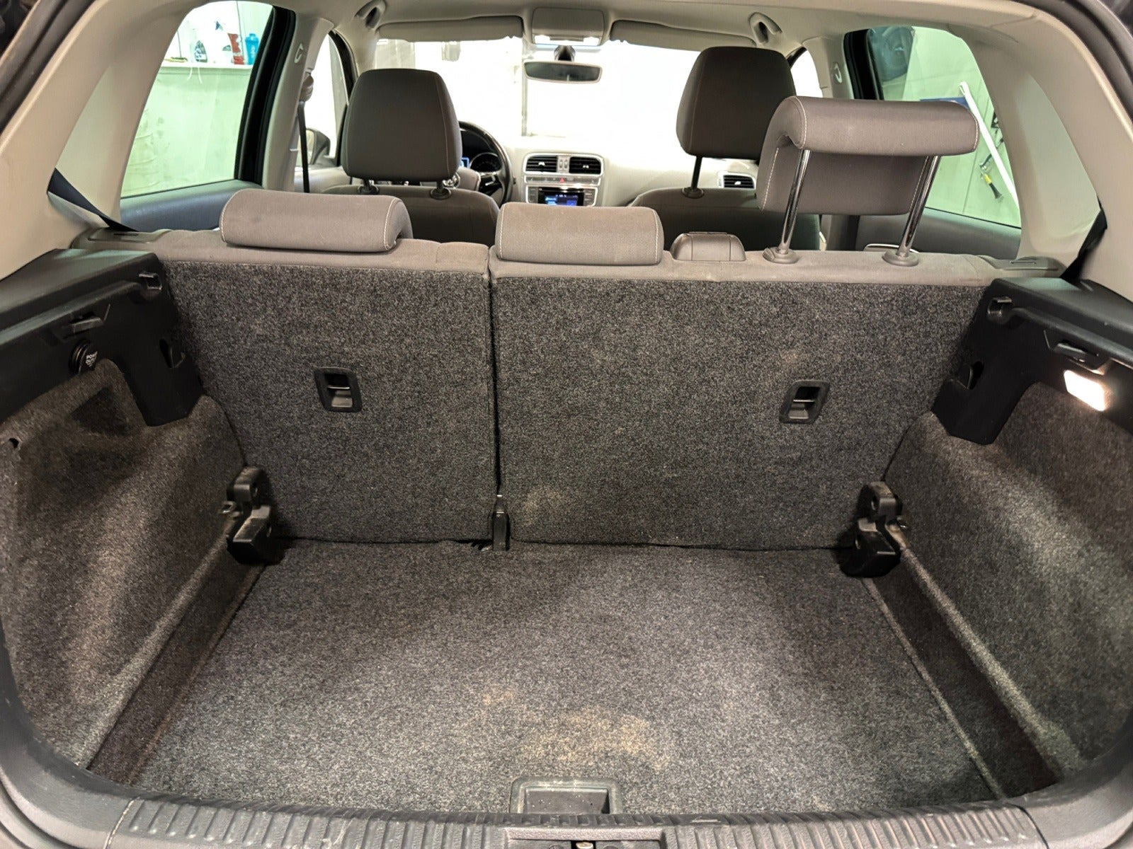 Sort VW Polo fra 2015