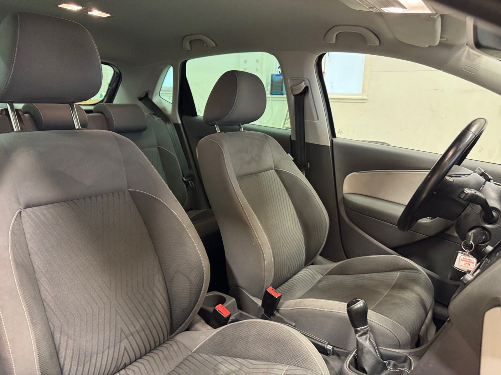 Sort VW Polo fra 2015