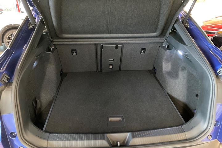 Blå VW ID.4 fra 2024