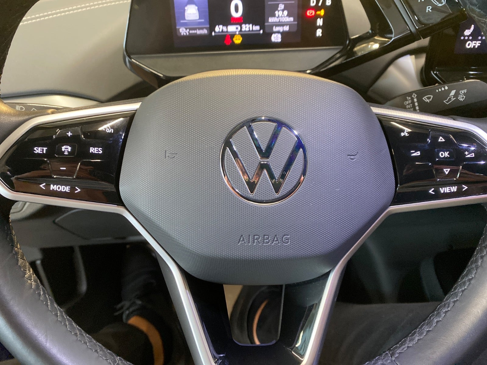 Blå VW ID.4 fra 2024
