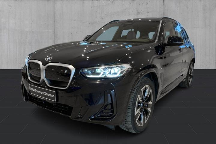 Sort BMW iX3 fra 2024 set udefra