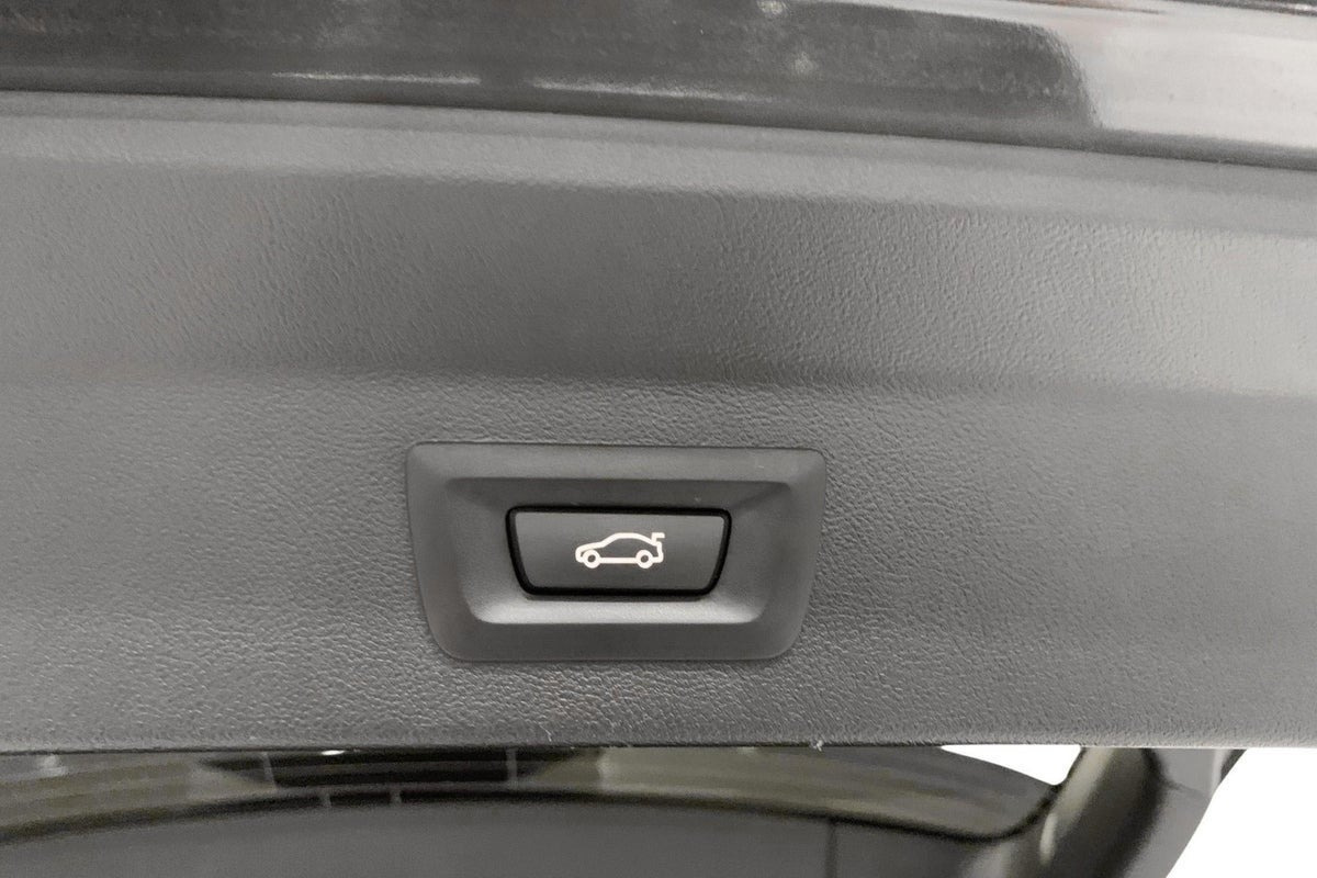 Sort BMW iX3 fra 2024