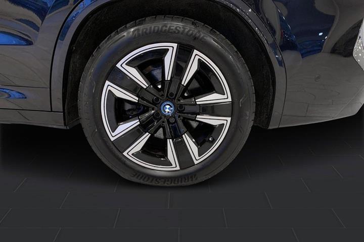 Sort BMW iX3 fra 2024