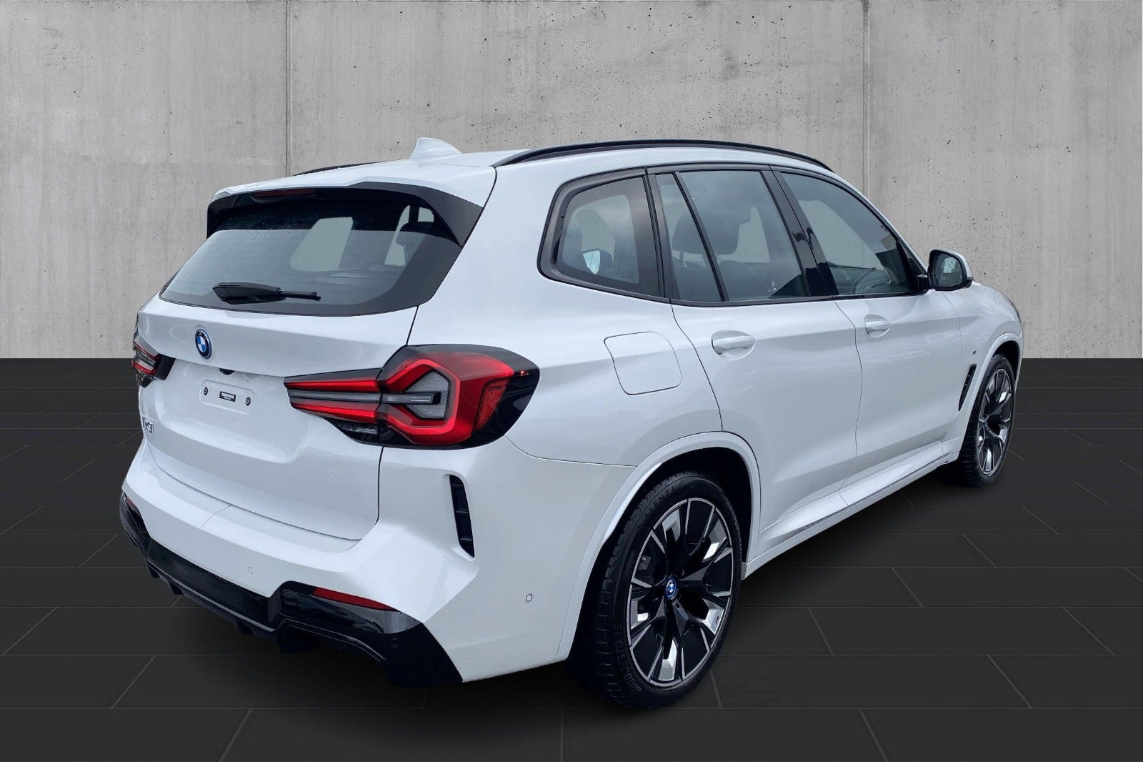 Hvid BMW iX3 fra 2023