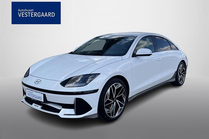 Sølv Hyundai Ioniq 6 fra 2025