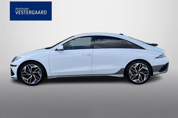 Sølv Hyundai Ioniq 6 fra 2025