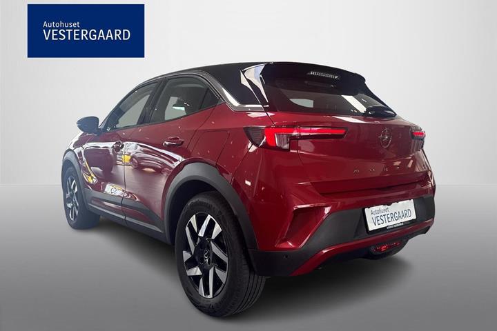 Rød Opel Mokka-e fra 2023