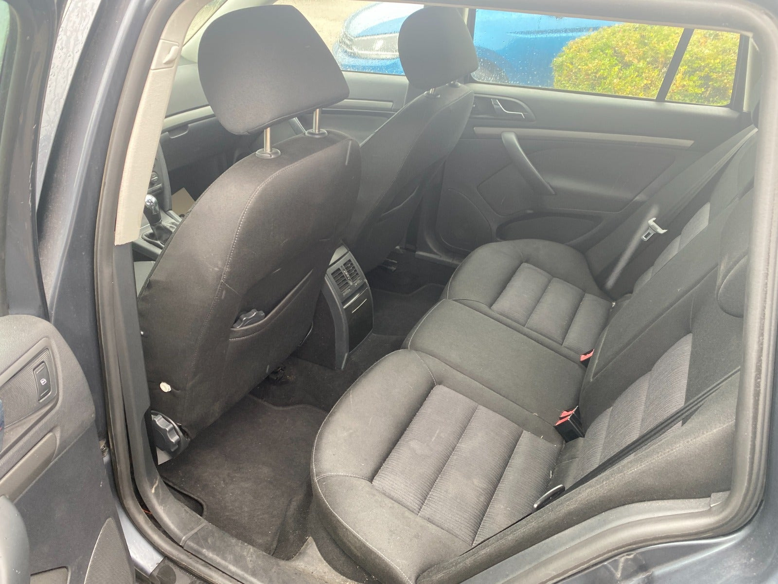 Grå Skoda Octavia fra 2007