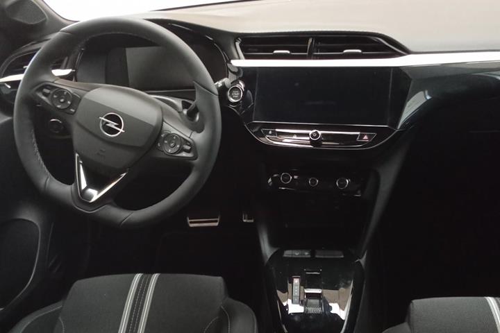 Sølv Opel Corsa-e fra 2024