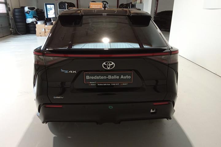 undefined Toyota BZ4X fra 2026