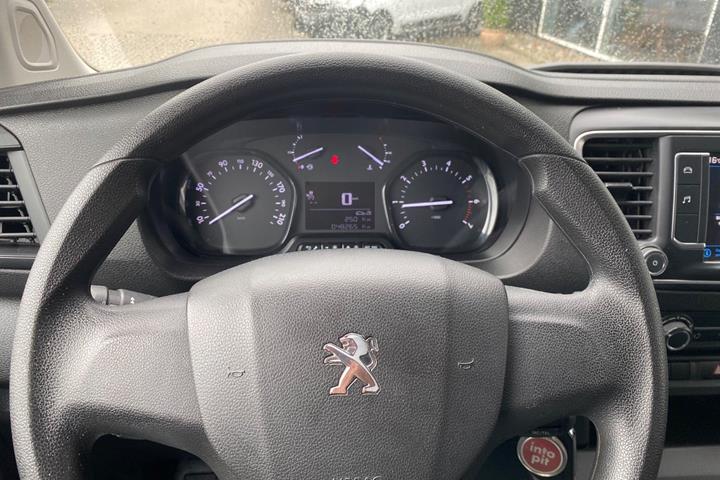 Hvid Peugeot Expert fra 2024