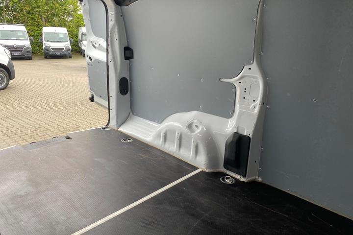 Hvid Peugeot Expert fra 2024