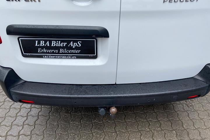 Hvid Peugeot Expert fra 2024