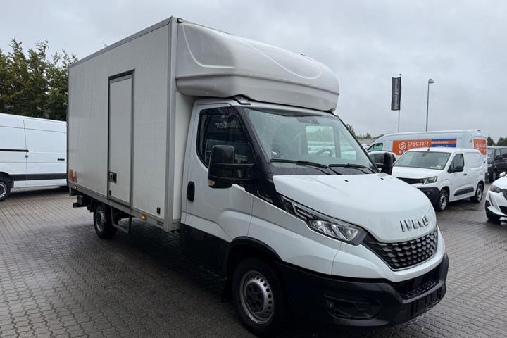 Hvid Iveco Daily fra 2021
