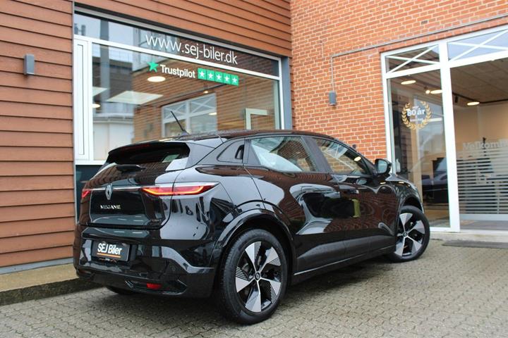 Sort Renault Megane E-Tech fra 2024