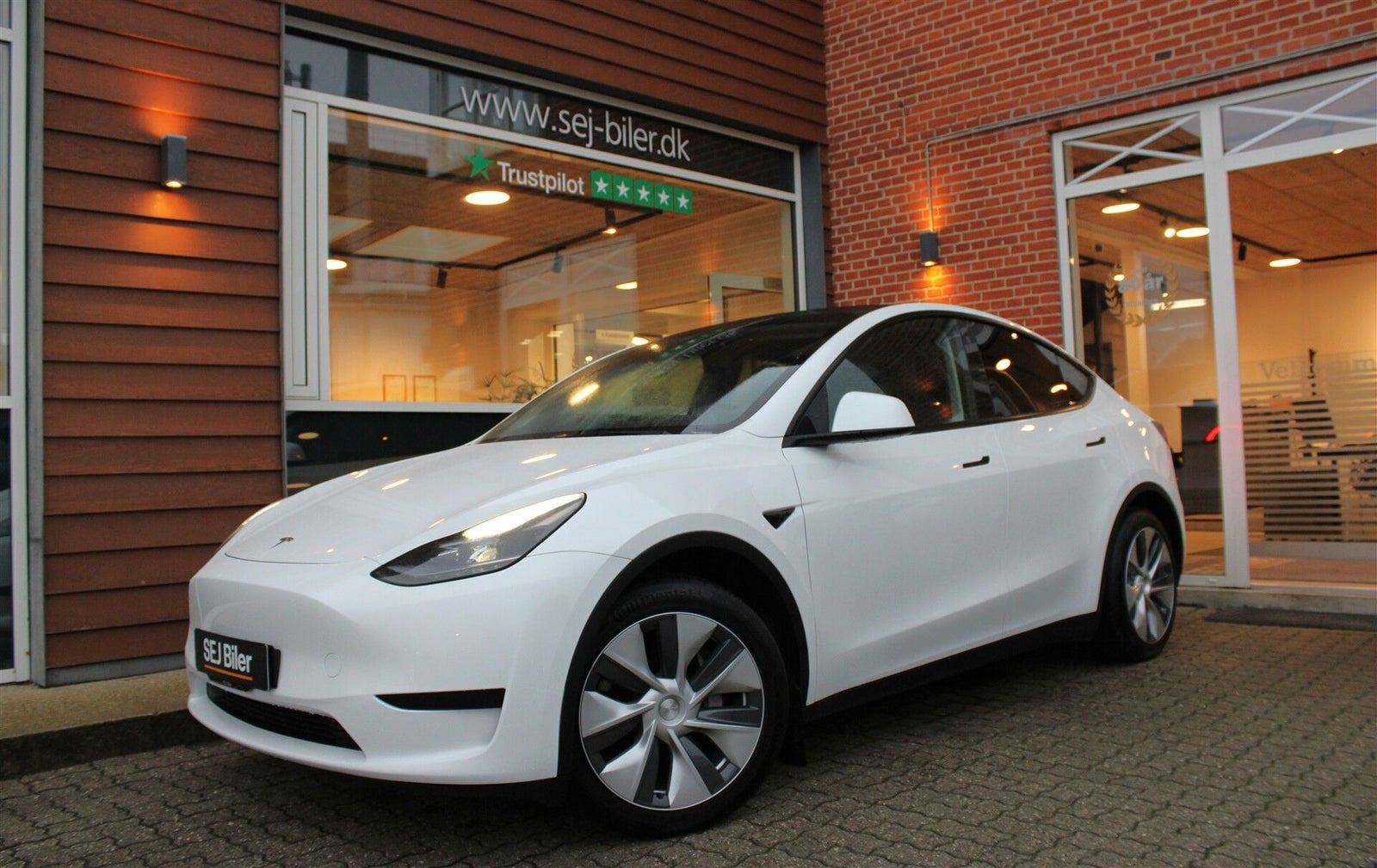 Tesla Model Y RWD