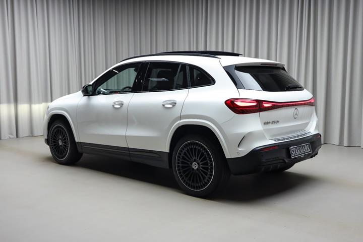 Hvid Mercedes EQA250+ fra 2026