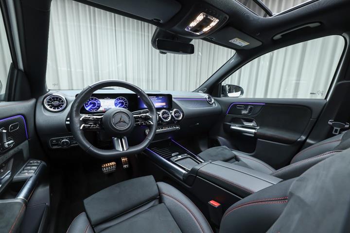 Hvid Mercedes EQA250+ fra 2026