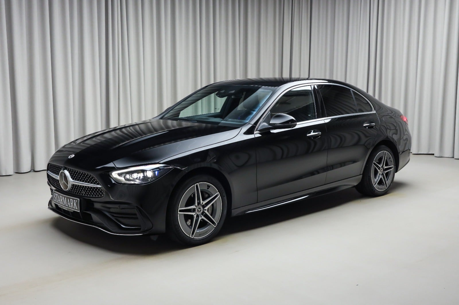 Sort Mercedes C300 e fra 2022