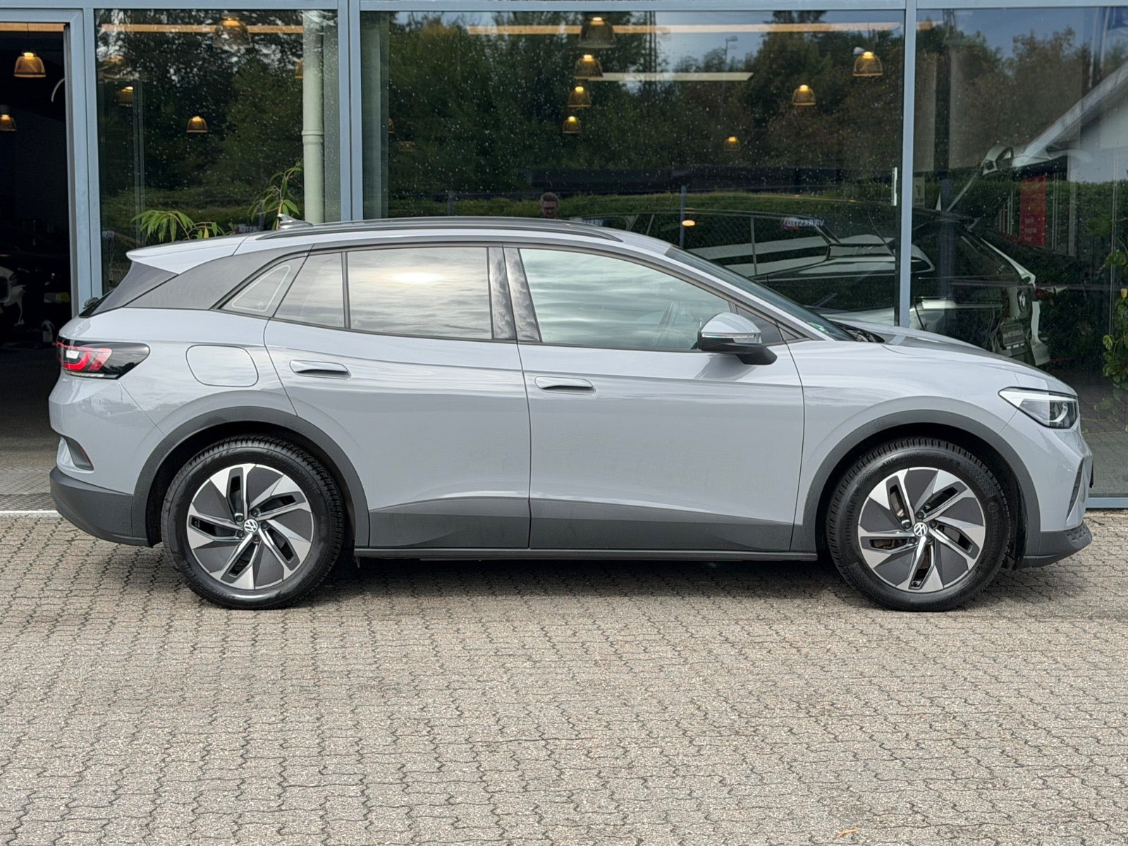 Grå VW ID.4 fra 2024
