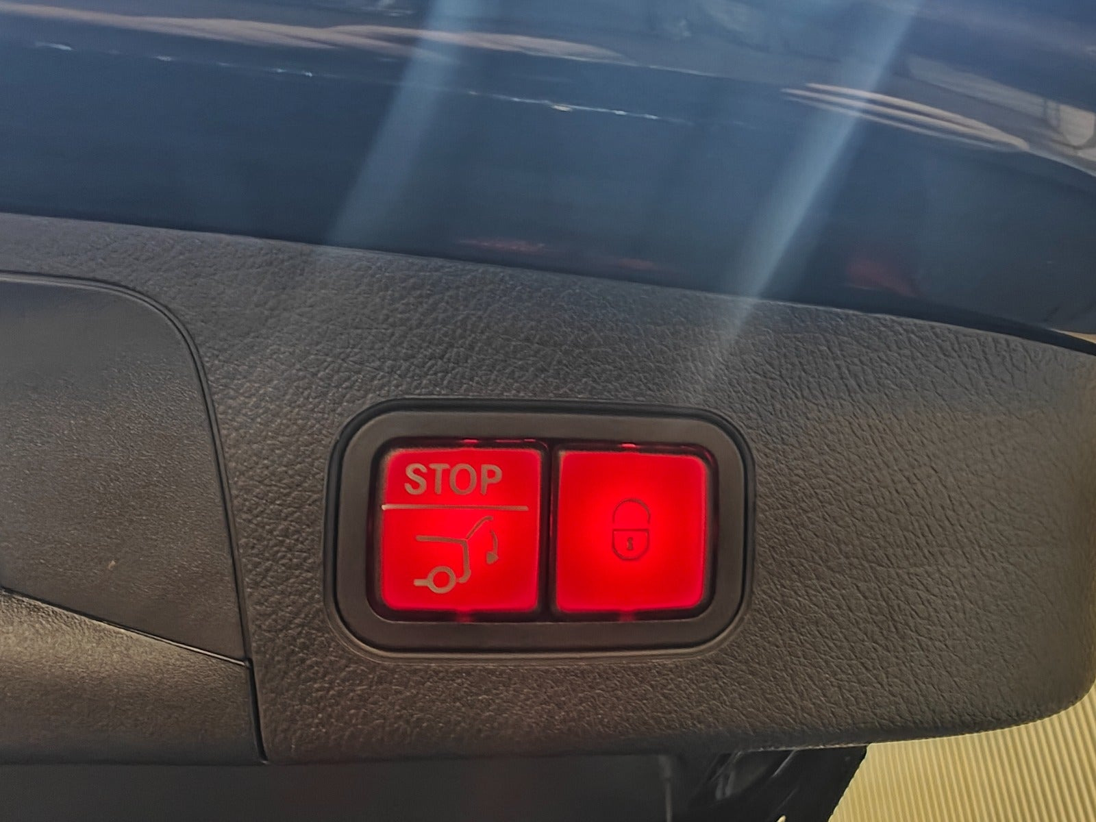 Sort Mercedes EQA250+ fra 2023