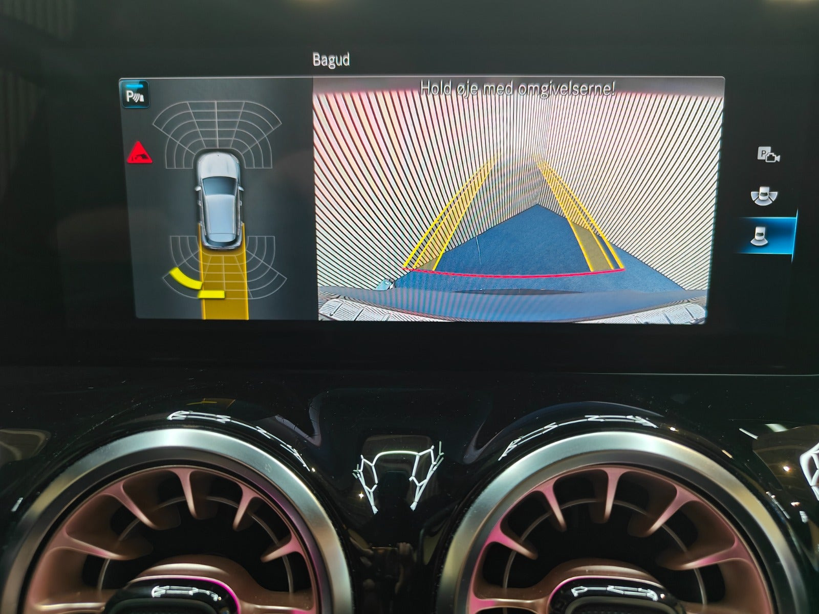 Sort Mercedes EQA250+ fra 2023
