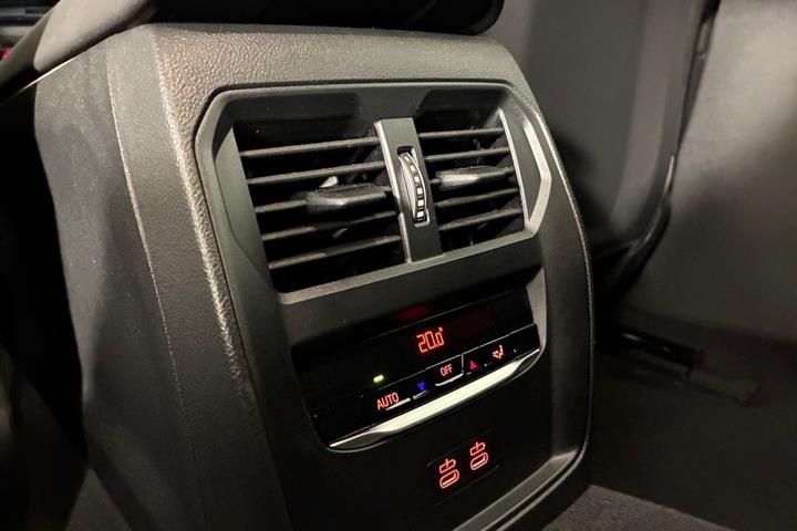 Sort BMW i4 fra 2025