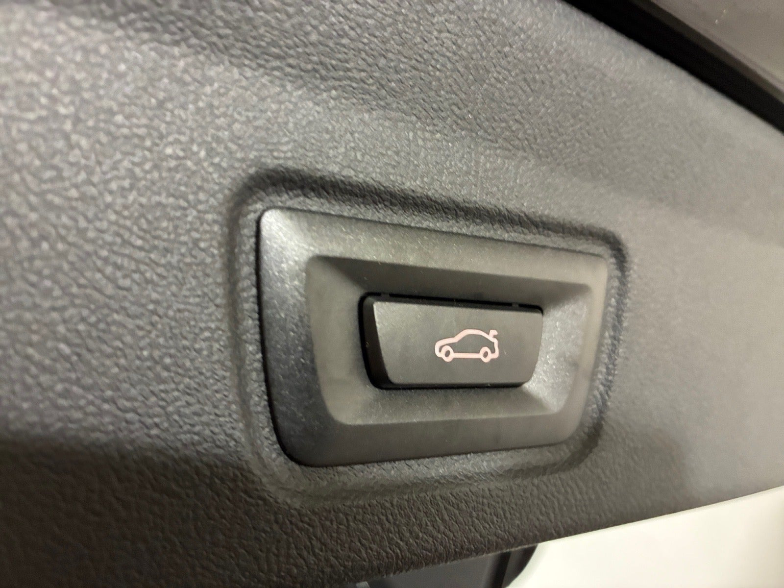 Sort BMW i4 fra 2025