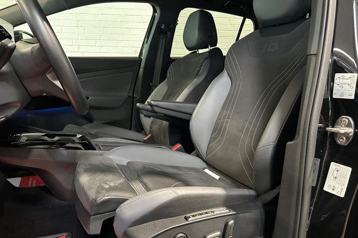 Sort VW ID.4 fra 2023