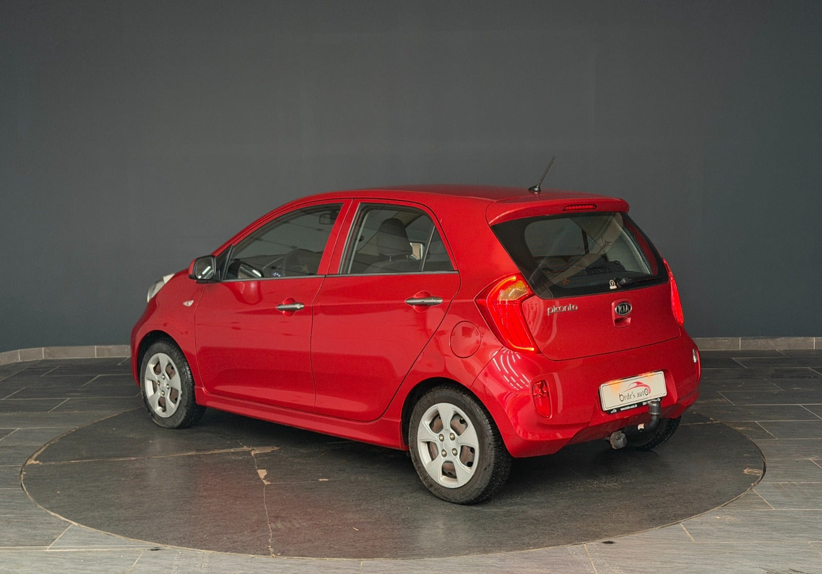 Rød Kia Picanto fra 2011
