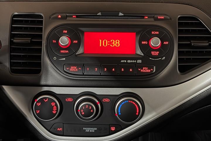 Rød Kia Picanto fra 2011