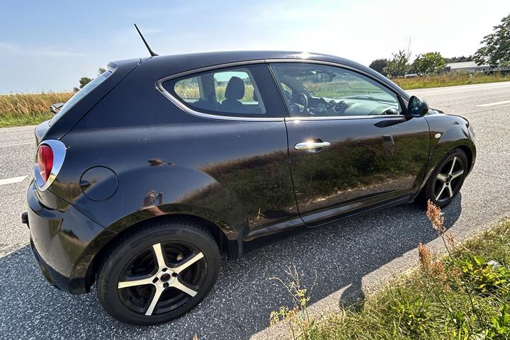 Sort Alfa Romeo MiTo fra 2010