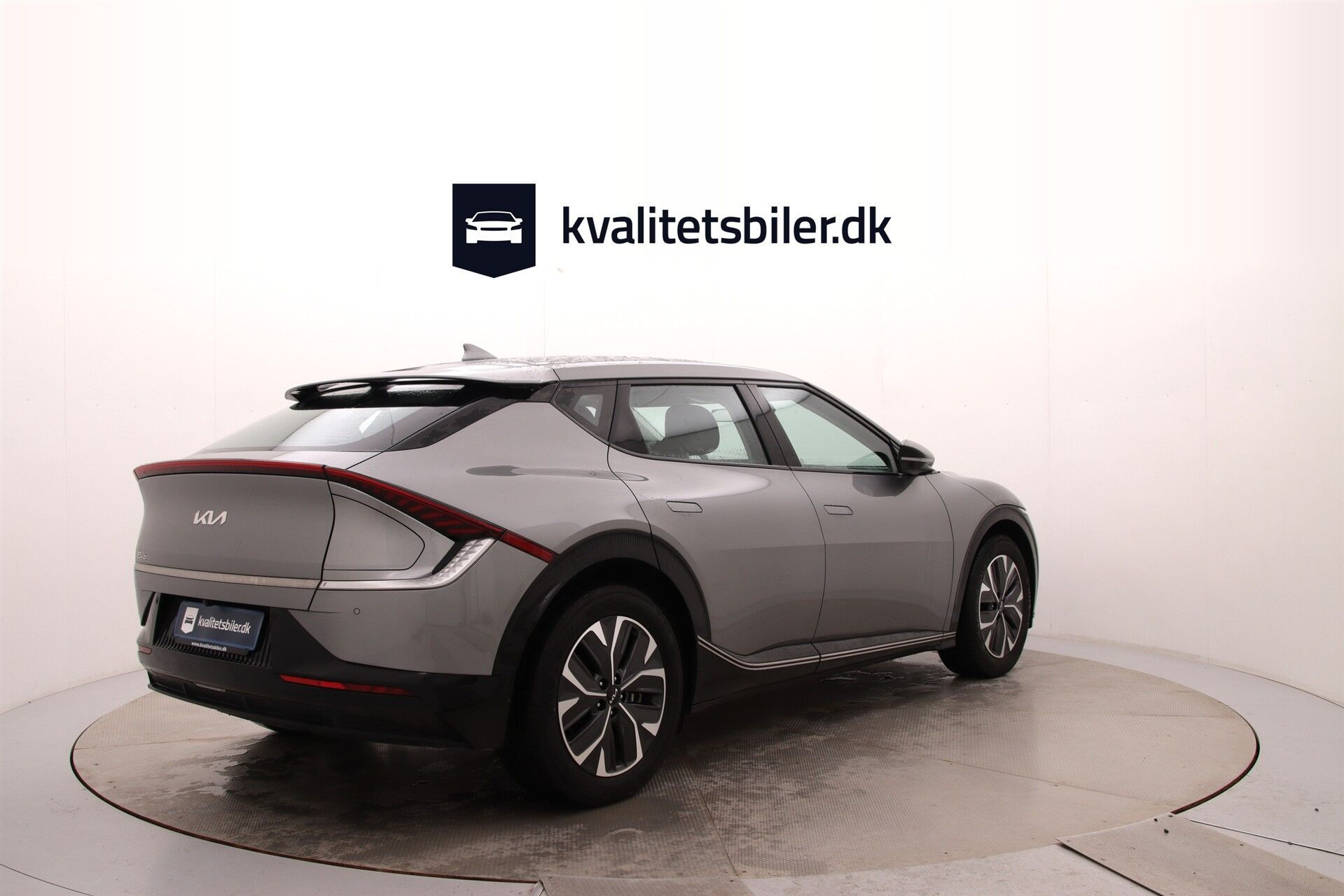Grå Kia EV6 fra 2024